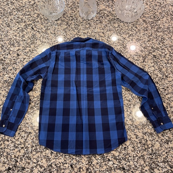 J. CREW Men’s Plaid Button Down Shirt - Size Medium - Good Condition! - Picture 4 of 7